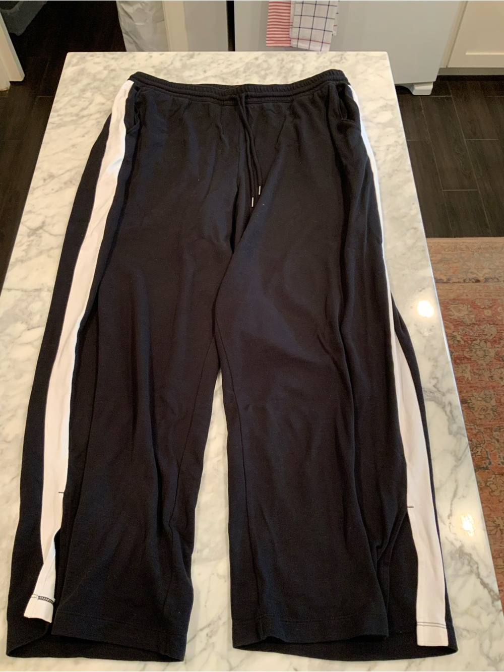 Lands' End Black Sweatpants with White Side Stripes - size 1X